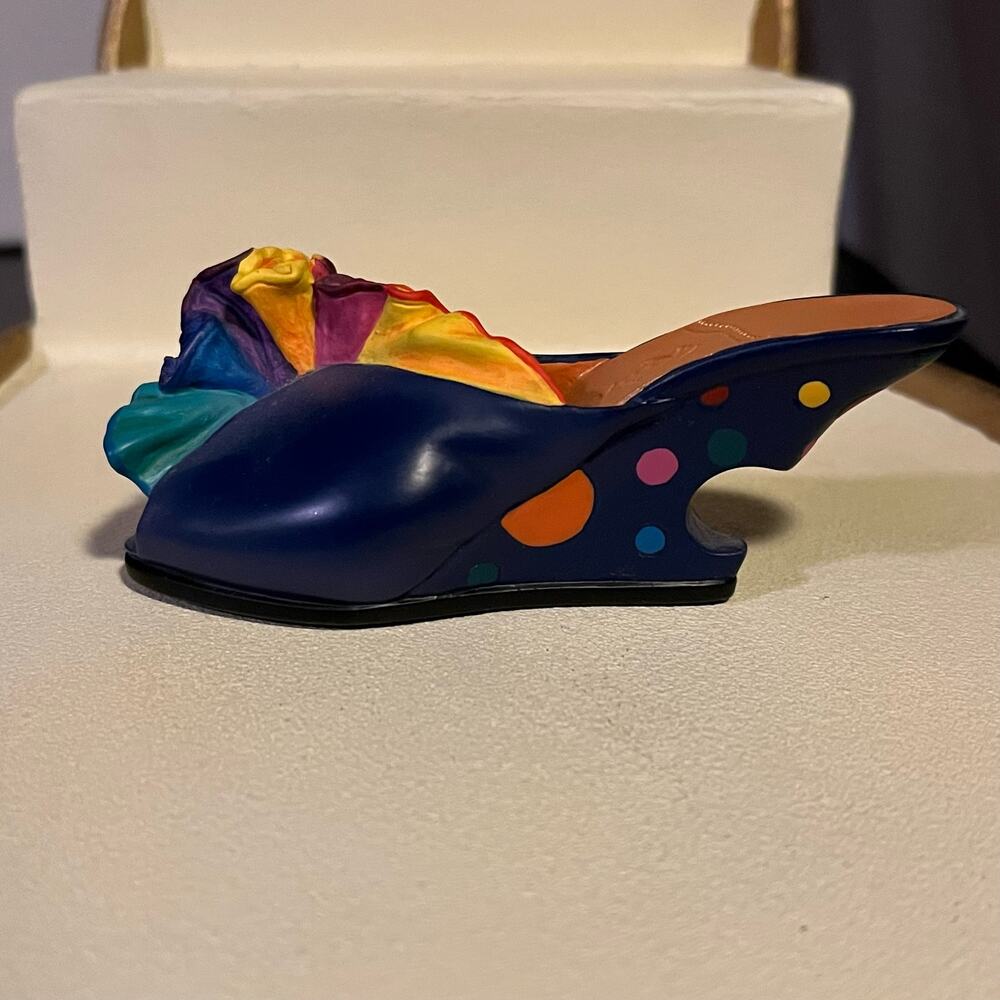 Just the Right Shoe Rio Raine Willits Design Collectible
